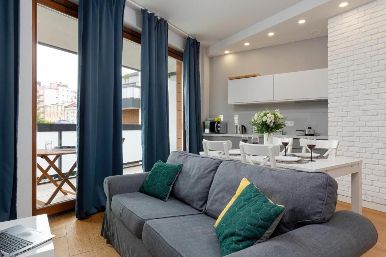 Modern Apartment Near Hilton Варшава Екстер'єр фото
